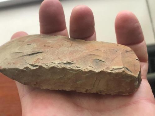 GRIJZE gepolijste bekapte BIJL steentijd 4000jr Bodemvondst, Hobby en Vrije tijd, Overige Hobby en Vrije tijd, Gebruikt, Ophalen of Verzenden