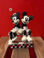 Disney Traditions showcase Jim Shore Mickey en Minnie, Verzamelen, Disney, Ophalen of Verzenden, Mickey Mouse, Zo goed als nieuw