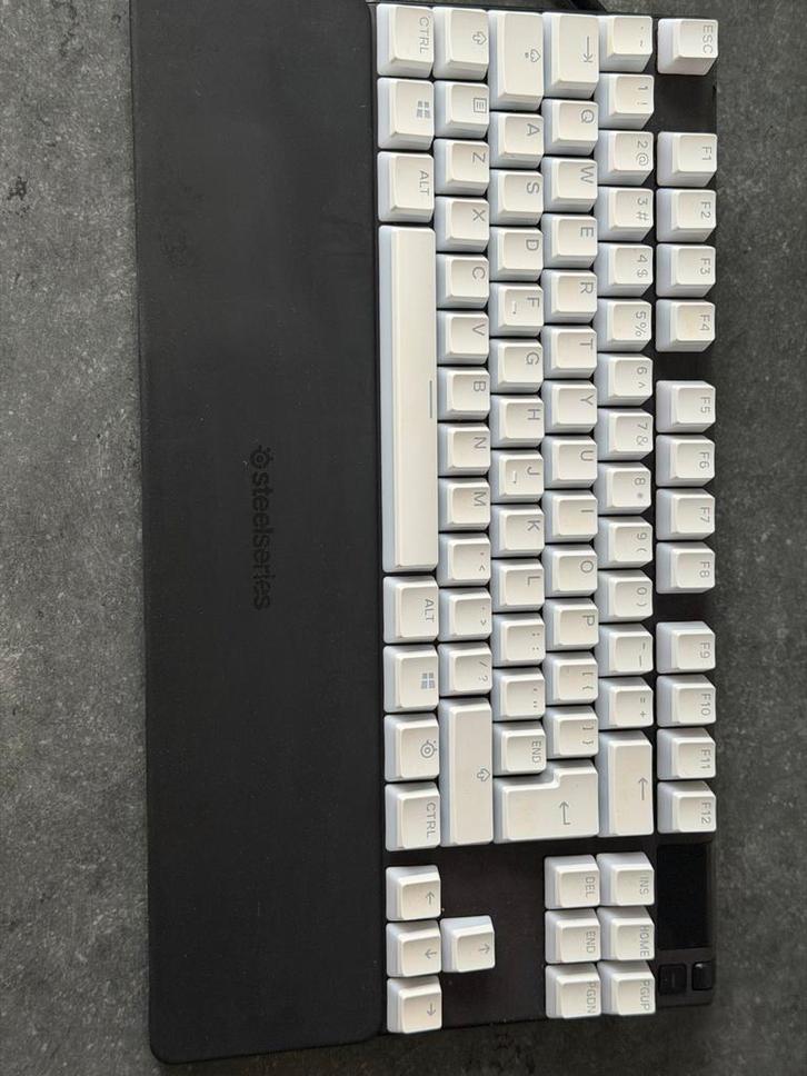 Steelseries Apex Pro TKL - Gaming Toetsenbord, Computers en Software, Toetsenborden, Zo goed als nieuw, Qwerty, Bedraad, Gaming toetsenbord