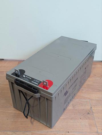 Victron Accu AGM 12v 220ah batterij beschikbaar voor biedingen