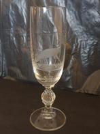 Kristallen glas met herten gravure, Antiek en Kunst, Antiek | Glas en Kristal, Ophalen of Verzenden