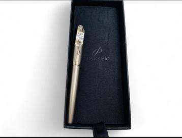 Parker Sonnet Vulpen – 18kt Wit Goud met Gold Trim  beschikbaar voor biedingen