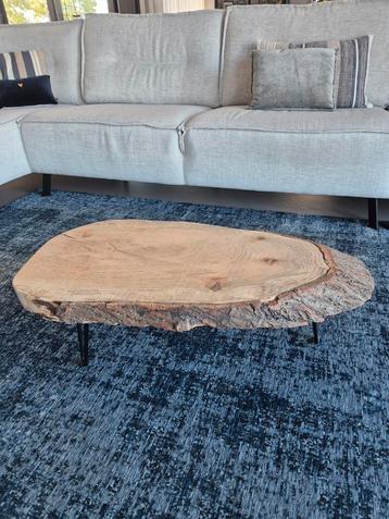 Boomstam Salontafel - Massief Hout & Metalen Poten beschikbaar voor biedingen