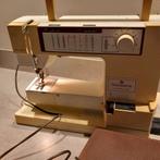 Husqvarna classica 100 naaimachine, Hobby en Vrije tijd, Naaimachines en Toebehoren, Ophalen, Gebruikt, Naaimachine, Husqvarna