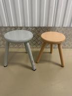 Twee Vintage Kinderkrukjes, Huis en Inrichting, Ophalen, Gebruikt, Twee, Overige kleuren