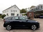 Kia e-Niro DynamicLine 64 kWh 3-Fase, Warmtepomp, Camera, Ap, Gebruikt, Zwart, 1712 kg, Leder en Stof