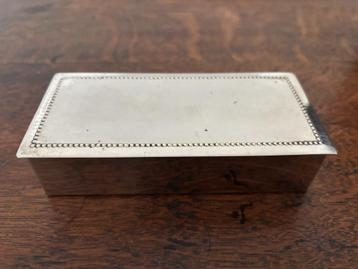 Vintage verzilverd metalen lepeldoosje, scharnierend deksel. beschikbaar voor biedingen