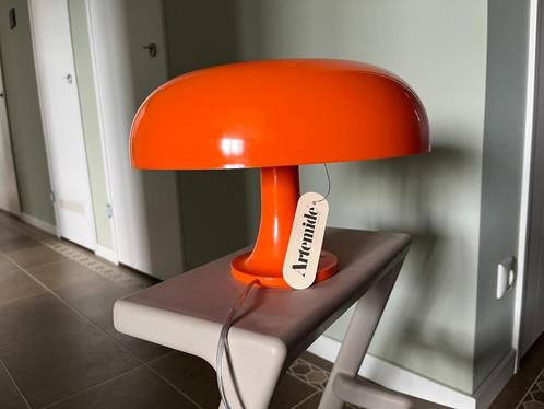 Originele Artemide Nessino tafellamp oranje, Huis en Inrichting, Lampen | Tafellampen, Nieuw, Minder dan 50 cm, Kunststof, Verzenden