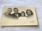 Vintage Familiefoto, 1947, Ned. Indië Connectie, Verzamelen, Foto's en Prenten, Ophalen of Verzenden