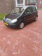 Lancia Musa 1.4 16V AUT 2005 Zwart, Auto's, 400 kg, Zwart, Origineel Nederlands, Particulier