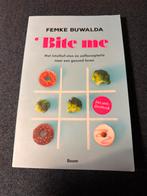 Bite Me - Femke Buwalda, Boeken, Ophalen of Verzenden, Zo goed als nieuw, Dieet en Voeding