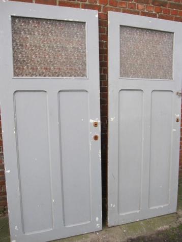 196,5hx80,5br Set van 2 stuks identieke oude paneeldeuren beschikbaar voor biedingen
