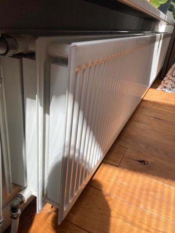 Dubbele radiator wit, 239 breed beschikbaar voor biedingen