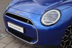 MINI Hatchback Cooper SE / Favoured / Pakket M / 18" Night F, 402 km, Met garantie (alle), 295 min, Stoelverwarming