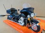 Harley Davidson FLHTK electra glide 1:12 32323B, May Cheong Group France S.A.S., Nieuw, Ophalen of Verzenden, 1:9 t/m 1:12