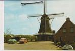 Hulshorst , De Molen met auto's Chrysler 1307, Peugeot 504, Ophalen of Verzenden, Gelopen, Gelderland