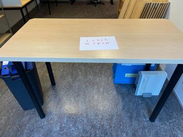 hoge statafel / bureau 150x95x75 beschikbaar voor biedingen