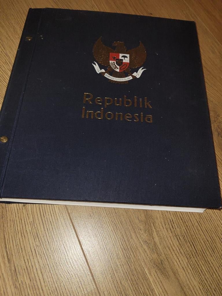 Davo album postzegels Indonesië waaronder oud, Ophalen of Verzenden, Zuidoost-Azië