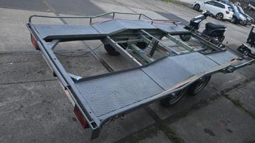Autoambulance Autotransporter Autotrailer Pakawee 2000KG  beschikbaar voor biedingen
