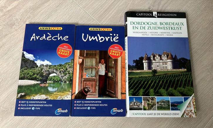 Reisgidsen Frankrijk Ardèche Umbrië Dordogne Bordeaux, Boeken, Reisgidsen, Zo goed als nieuw, Europa, Ophalen of Verzenden