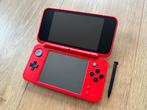 New Nintendo 2DS XL Pokéball Edition (Incl Oplader), Spelcomputers en Games, Ophalen of Verzenden, Zo goed als nieuw, Sport, 3 spelers of meer