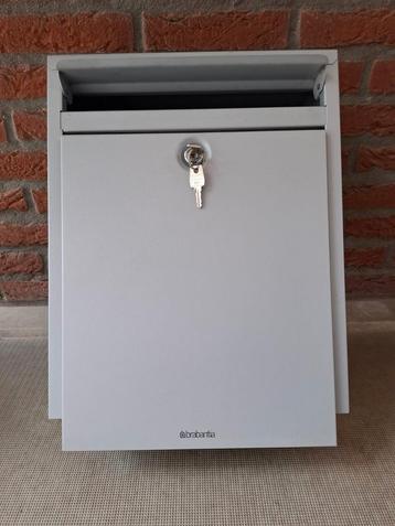 Brabantia Decayeux Brievenbus D100 Zilvergrijs beschikbaar voor biedingen