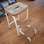 Vintage keukentrapje, Huis en Inrichting, Krukjes, Ophalen, Gebruikt, Hout