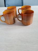 4 vintage BP mokken, Huis en Inrichting, Keuken | Servies, Ophalen of Verzenden, Zo goed als nieuw, Overige stijlen, Kop(pen) en/of Schotel(s)