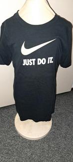 NIke tshirt -Nike (sport)longsleeve -spijkerbroeken-Nike Air, Ophalen of Verzenden, Zo goed als nieuw, Jongen, Shirt of Longsleeve