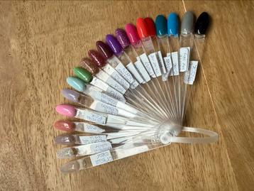 Complete (grote) set Glowdip incl frees beschikbaar voor biedingen