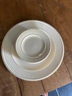 Wedgwood Edme gebaksbord + 12 schoteltjes, Huis en Inrichting, Keuken | Servies, Gebruikt, Ophalen of Verzenden, Bord(en), Wedgwood