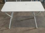 Degelijke  camping tafel  met brandplek, Caravans en Kamperen, Kampeermeubelen, Ophalen, Zo goed als nieuw, Campingtafel