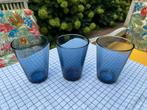 3 grote donker blauwe Iittala glazen, Ophalen of Verzenden, Zo goed als nieuw