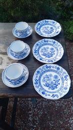 Hutschenreuther zwiebelmuster 3 kop en schotel, 3 bordjes., Ophalen of Verzenden
