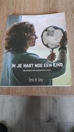 In je hart nog een kind - Gera de Jong, Boeken, Ophalen of Verzenden, Zo goed als nieuw, Overige onderwerpen, Gera de Jong