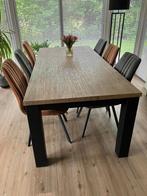 Massief geborsteld eiken tafel met 6 stoelen., Huis en Inrichting, Tafels | Eettafels, Ophalen, Zo goed als nieuw, Rechthoekig