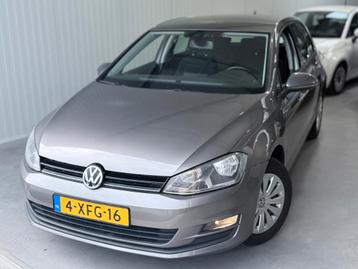 Volkswagen Golf 1.6 TDI 81KW 5D 2014 Grijs beschikbaar voor biedingen