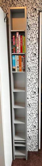 Ikea Gnedby boeken cd dvd kast smal grijs zgst, Ophalen, Minder dan 50 cm, 200 cm of meer, Zo goed als nieuw