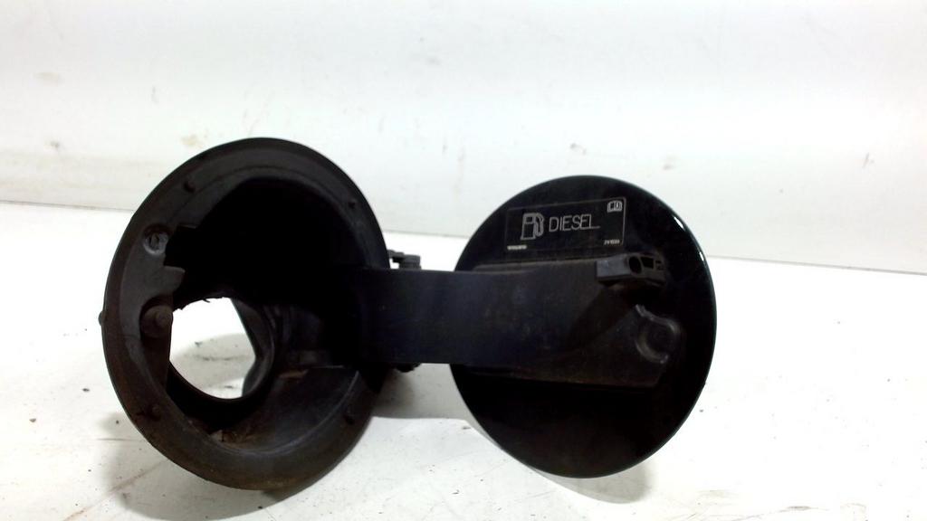 Tank klep Volvo V40, Onderdelen@venauto.nl, Van der Ven Autorecycling B.V., Gebruikt, Ettenseweg 76, 4706 PB Roosendaal, The Netherlands