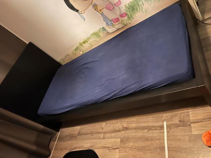 IKEA Malm 1-persoonsbed - Zeer Goede Staat!, Huis en Inrichting, Slaapkamer | Bedden, Gebruikt, Eenpersoons, 90 cm, 200 cm, Hout