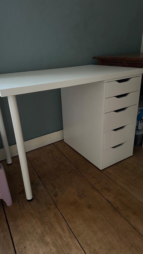 bureaublad Ikea met ladeblok Alex, Huis en Inrichting, Bureaus, Zo goed als nieuw, Bureau, Ophalen