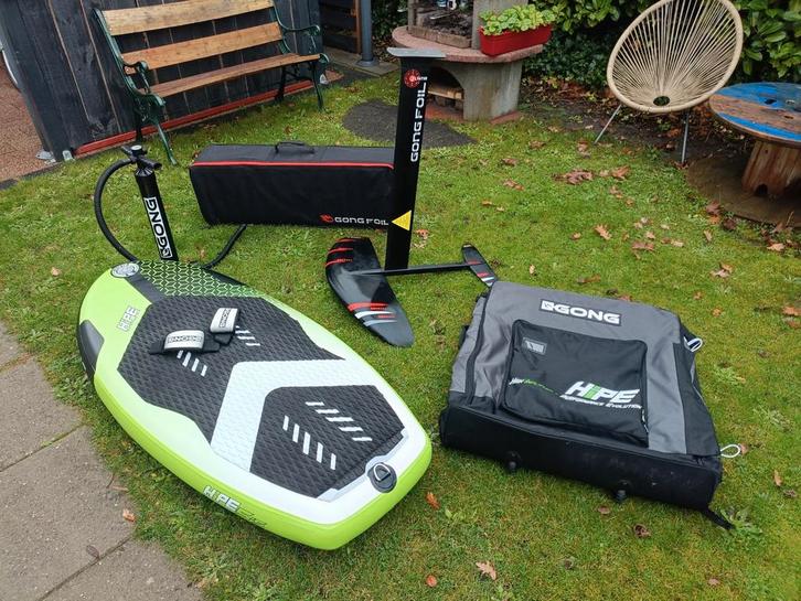 Nette Wing foil set Gong Hipe 5'5 board met opbergtassen, Watersport en Boten, Wingsurfen, Zo goed als nieuw, Wingsurfset, Ophalen