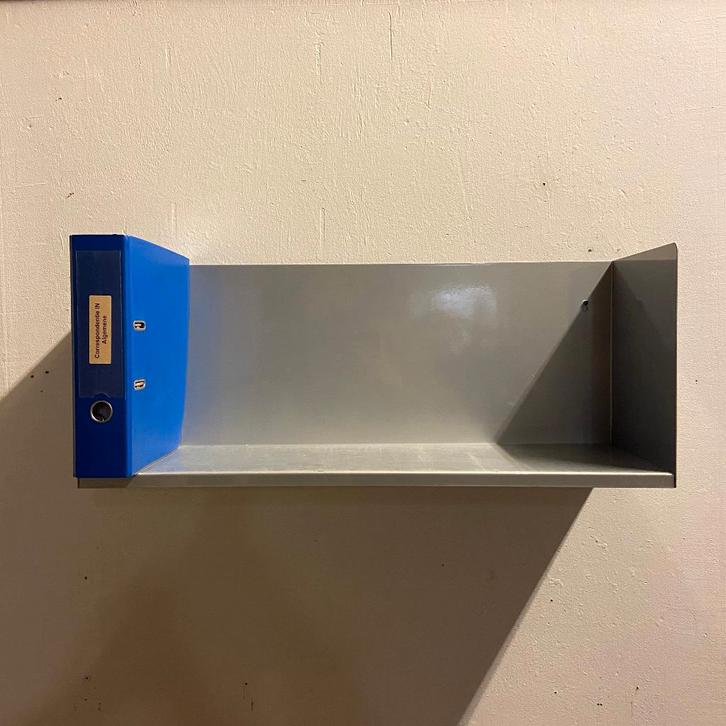 OPRUIMING Industrieel design stalen wandrek Aero of London, Huis en Inrichting, Woonaccessoires | Wandplanken en Boekenplanken