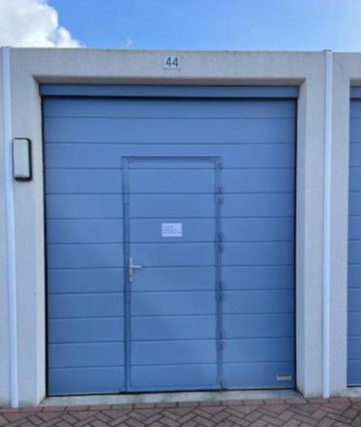 Ruime garagebox XL te huur in Lisse, Auto diversen, Autostallingen en Garages