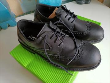 Atlas werkschoenen laag model beschikbaar voor biedingen