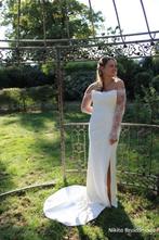 Elegante trouwjurk met kant en split - Maat 40, Ophalen, Nieuw, Wit, Trouwjurk