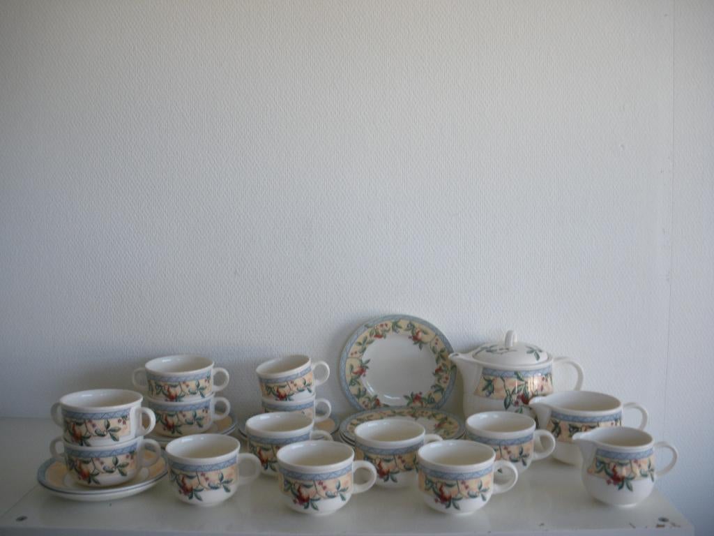 Johnson Bros Golden Pears servies, Huis en Inrichting, Keuken | Servies, Ophalen of Verzenden, Zo goed als nieuw, Bord(en), Wedgwood