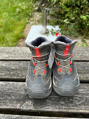 Quechua Wandelschoenen Kind Maat 29 Waterdicht beschikbaar voor biedingen