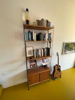 String Furniture boekenkast, 50 tot 100 cm, Met deur(en), 25 tot 50 cm, Gebruikt
