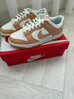 Nike Dunk Low Harvest Moon, Kleding | Dames, Schoenen, Ophalen of Verzenden, Nieuw, Beige, Sneakers of Gympen